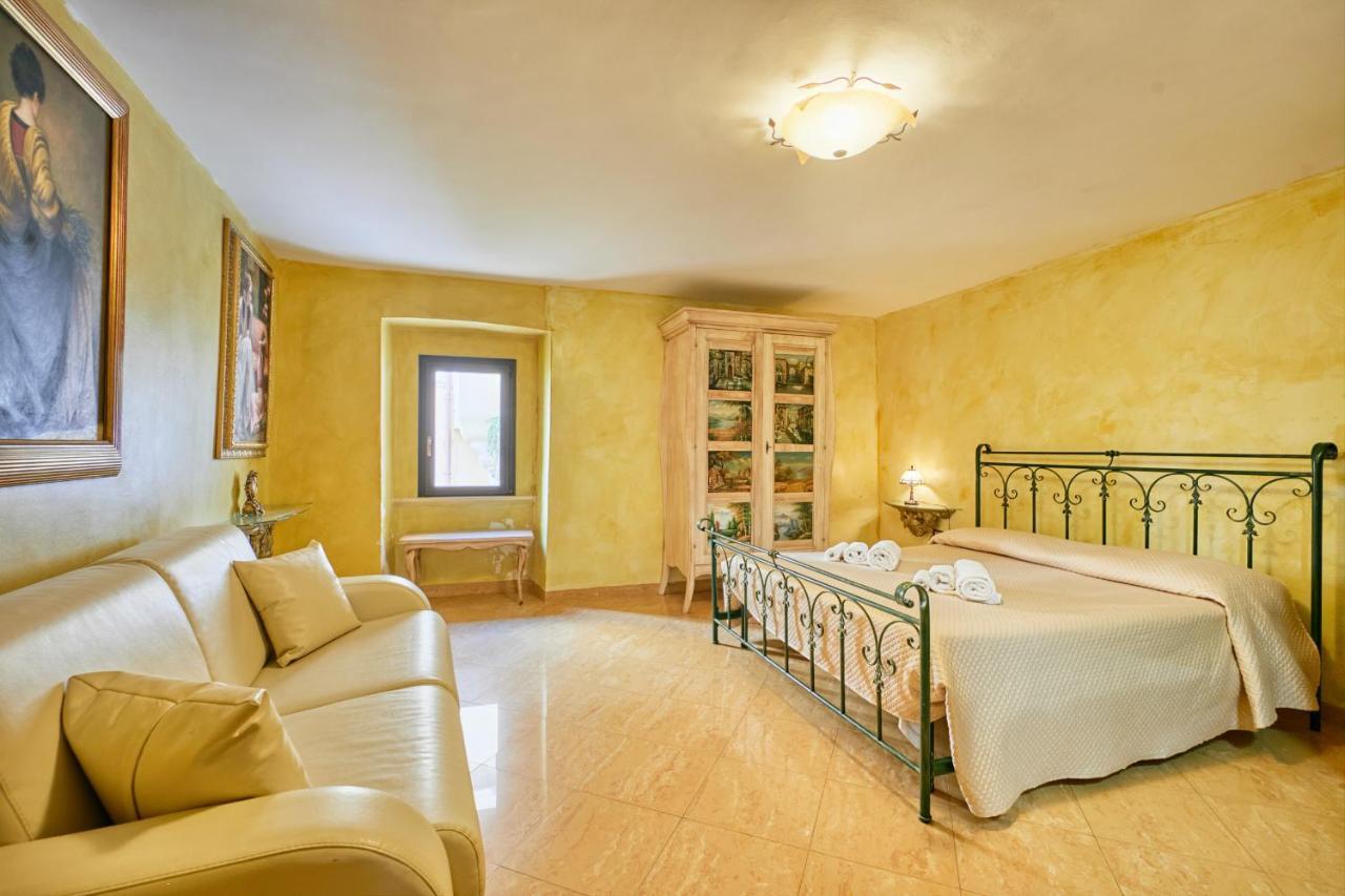 Centro Storico Rooms Gallipoli Luaran gambar