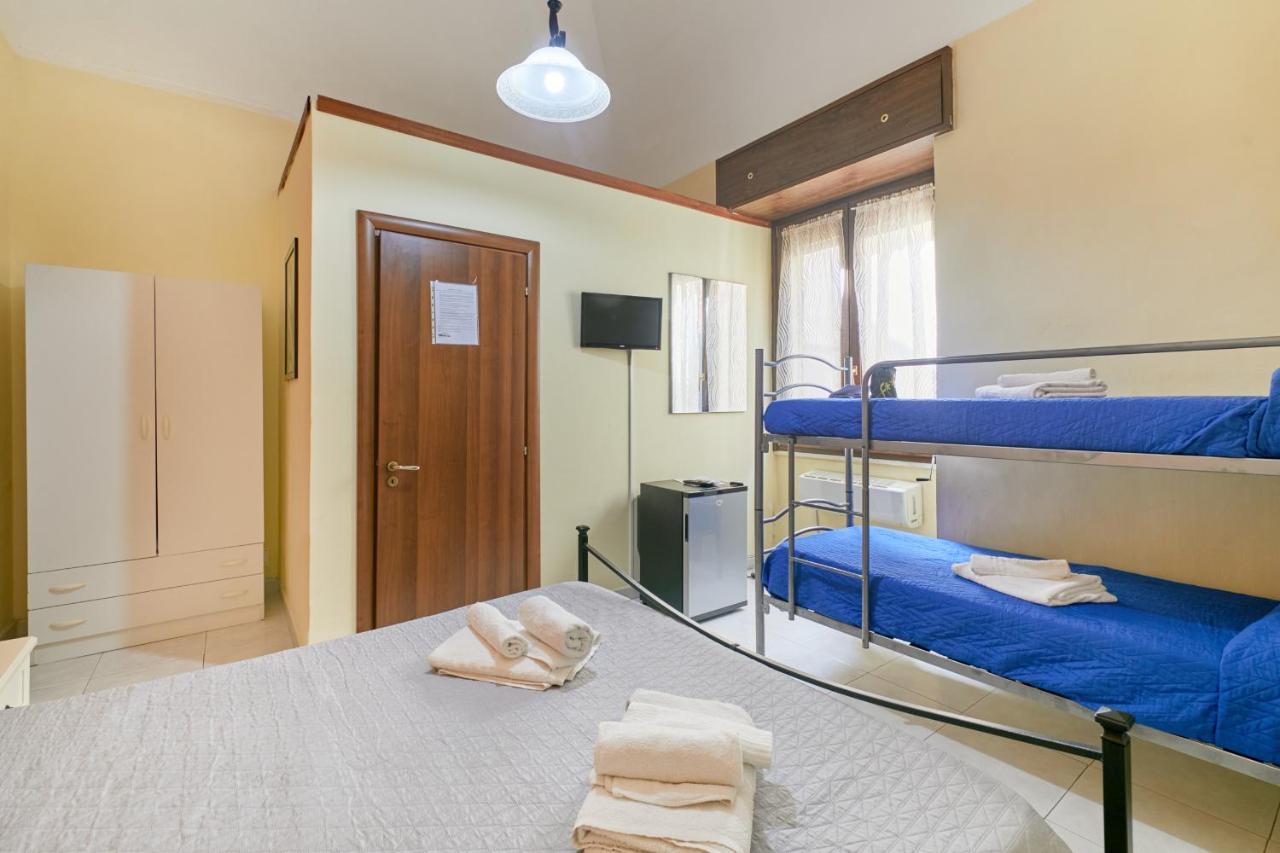Centro Storico Rooms Gallipoli Luaran gambar
