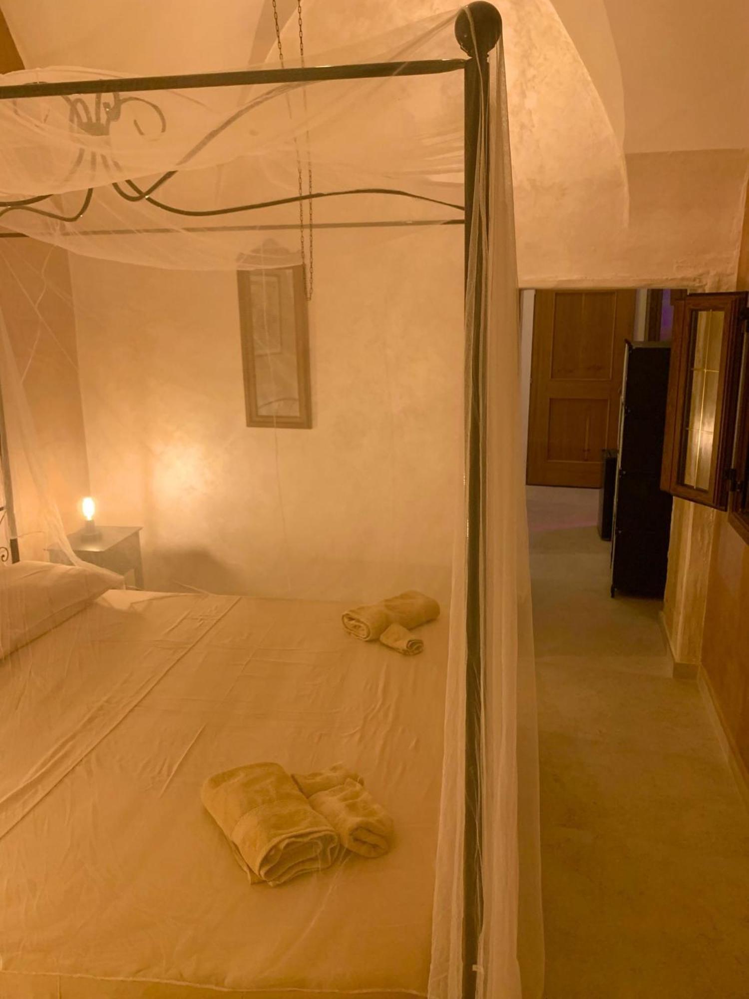 Centro Storico Rooms Gallipoli Luaran gambar